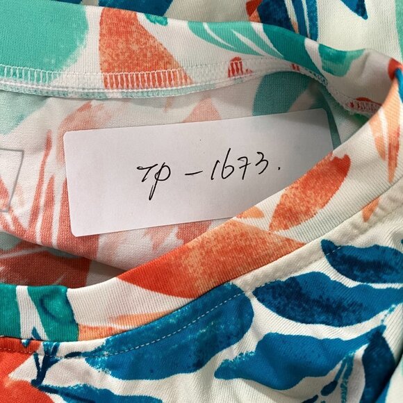 L.L. Bean SunSmart UPF 50+ Sun Shirt Rash‎ Guard Large Short Sleeve Leaves Print - Picture 2 of 6